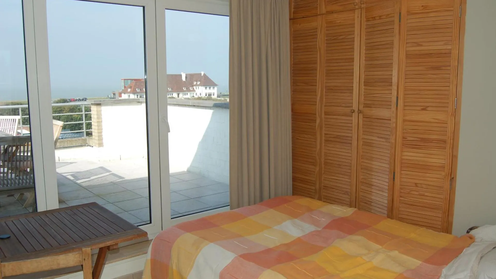 Nori Tv Apartment Ostend